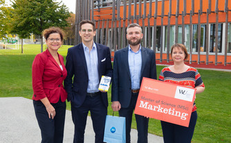 The management team of Procter & Gamble, Mag. Martin Köberl (Finance Manager Austria) and Michael Baumgartner, MA (Senior Account Manager Beauty & Grooming) with Assoc. Prof. Dr. Christina Holweg (Program Director). 