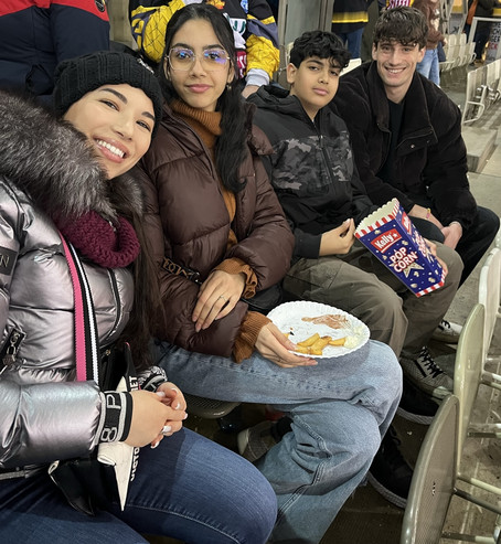 Buddies beim Vienna Capitals Eishockey-Match